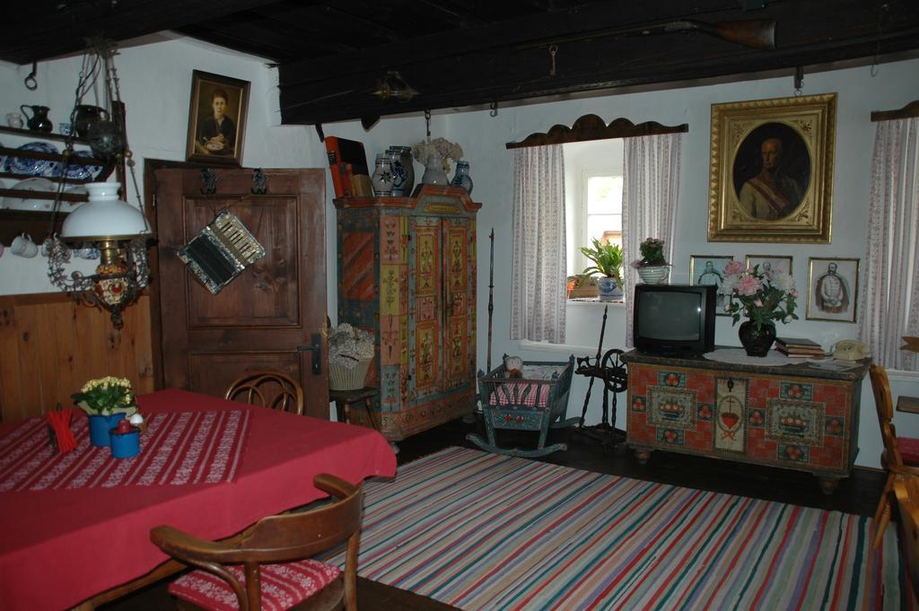 Romantikhaus Hufschmiede Hotel Engelhartszell Luaran gambar