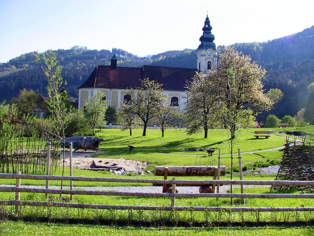 Romantikhaus Hufschmiede Hotel Engelhartszell Luaran gambar